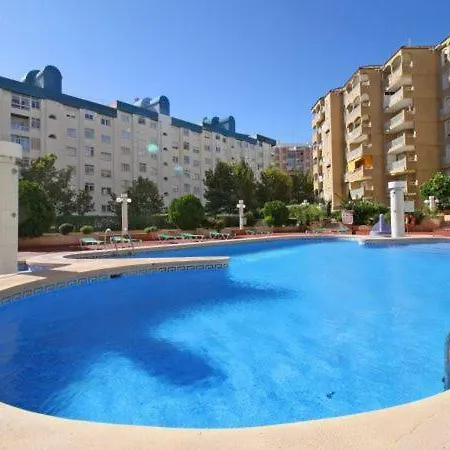 Sleeps 3 Pool Air Con Wifi T792070